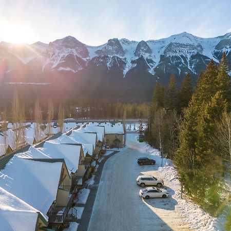 Banff Woods Lodge كانمور المظهر الخارجي الصورة