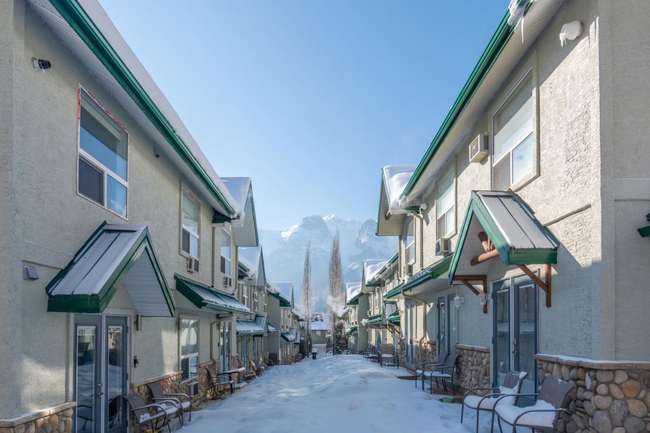 Banff Woods Lodge كانمور المظهر الخارجي الصورة