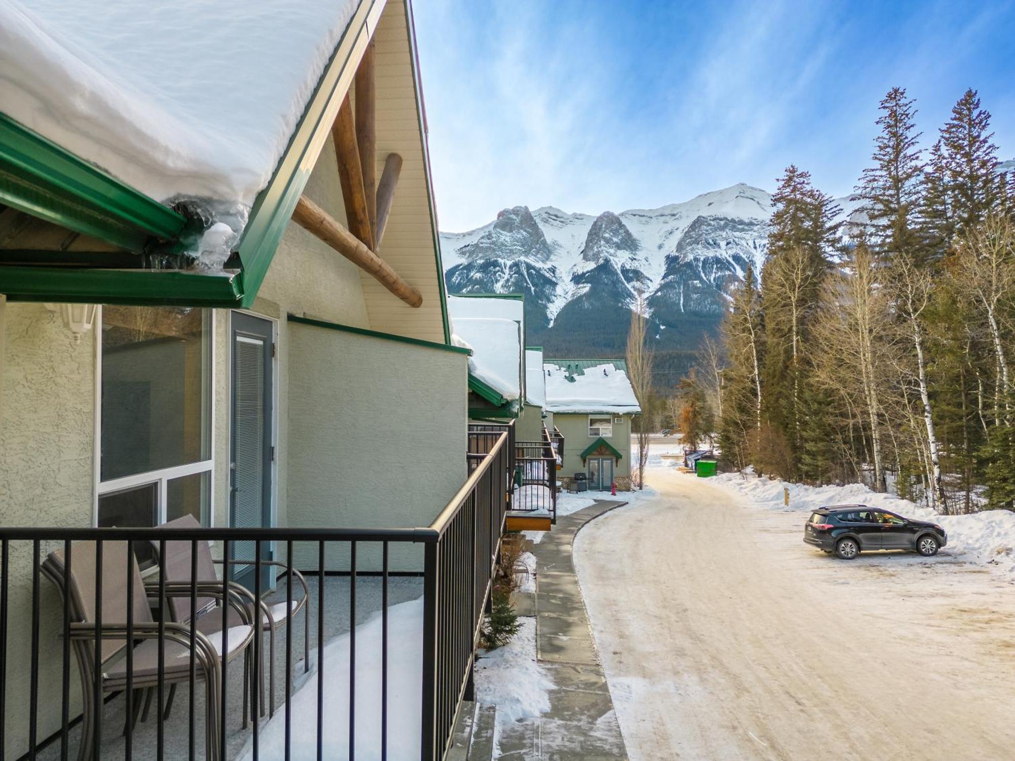Banff Woods Lodge كانمور المظهر الخارجي الصورة